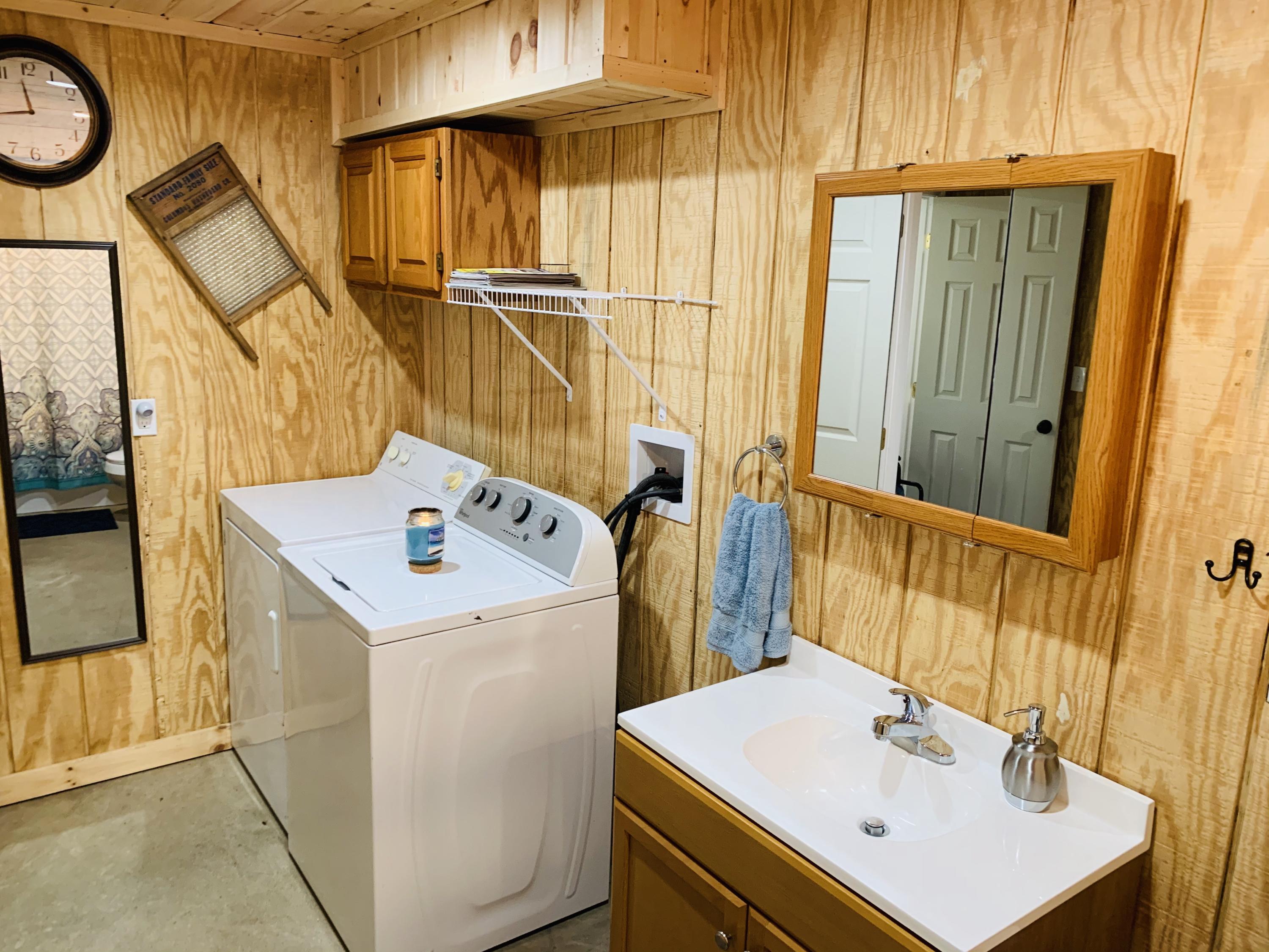 1125 Harmon Road Somerset, KY 42501 - Photo 14 of 37 0429C240-86E9-429E-934A-C960446EB579<|>P