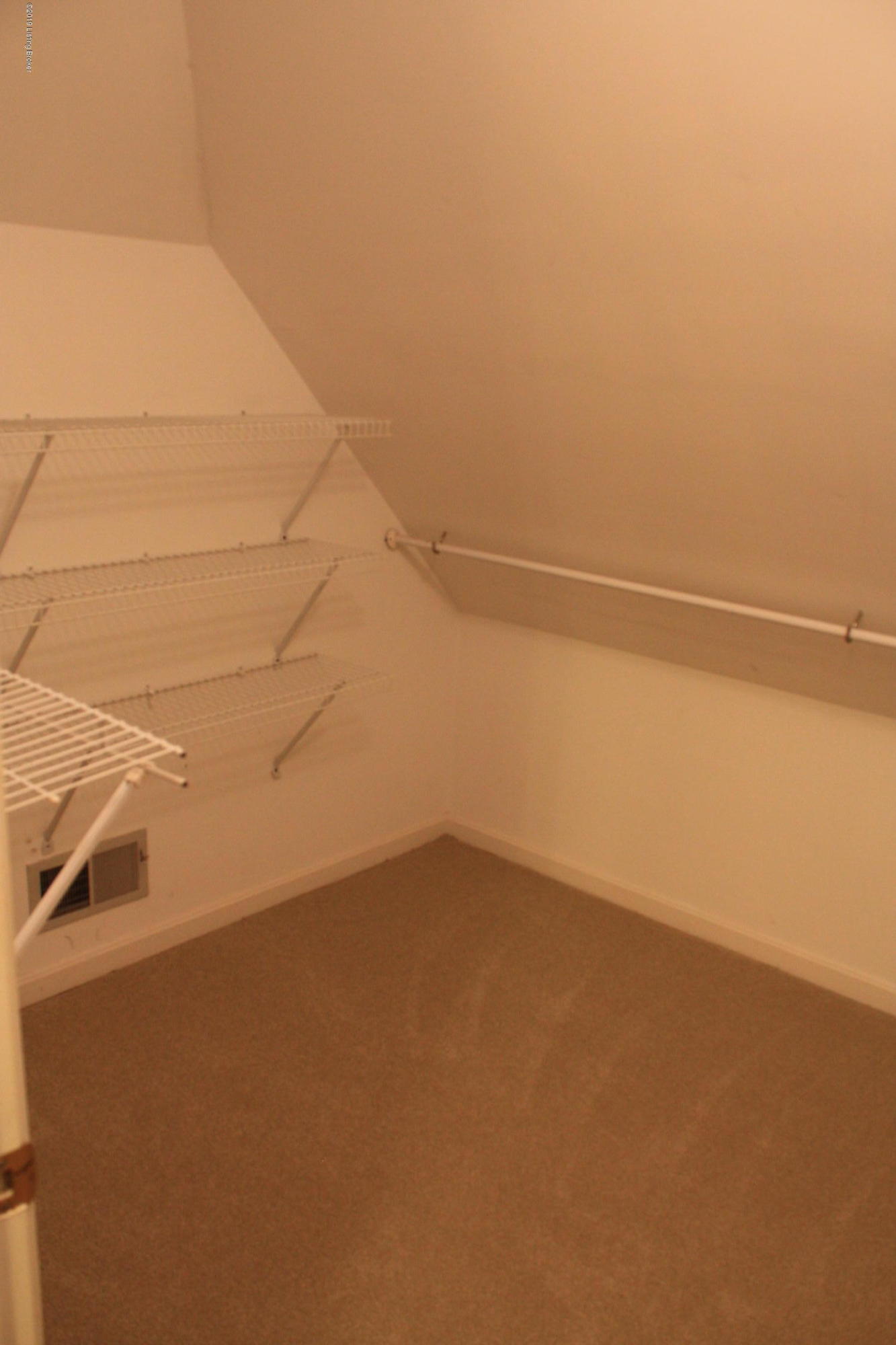 814 Moser Road Louisville, KY 40223 - Photo 39 of 39 IMG_2560