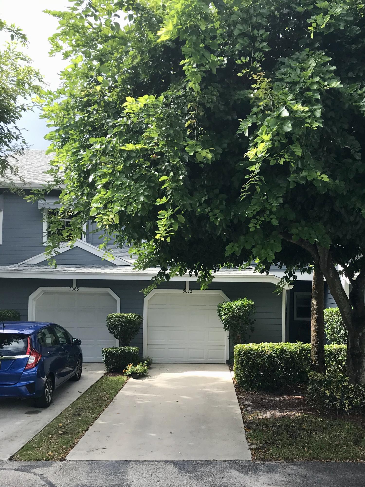 5072 Pointe Emerald Lane Boca Raton, FL 33431 - Photo 3 of 21 garage