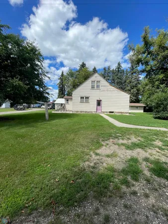 $225,000 | 201 North 1st Street, Fort Ransom, ND 58033