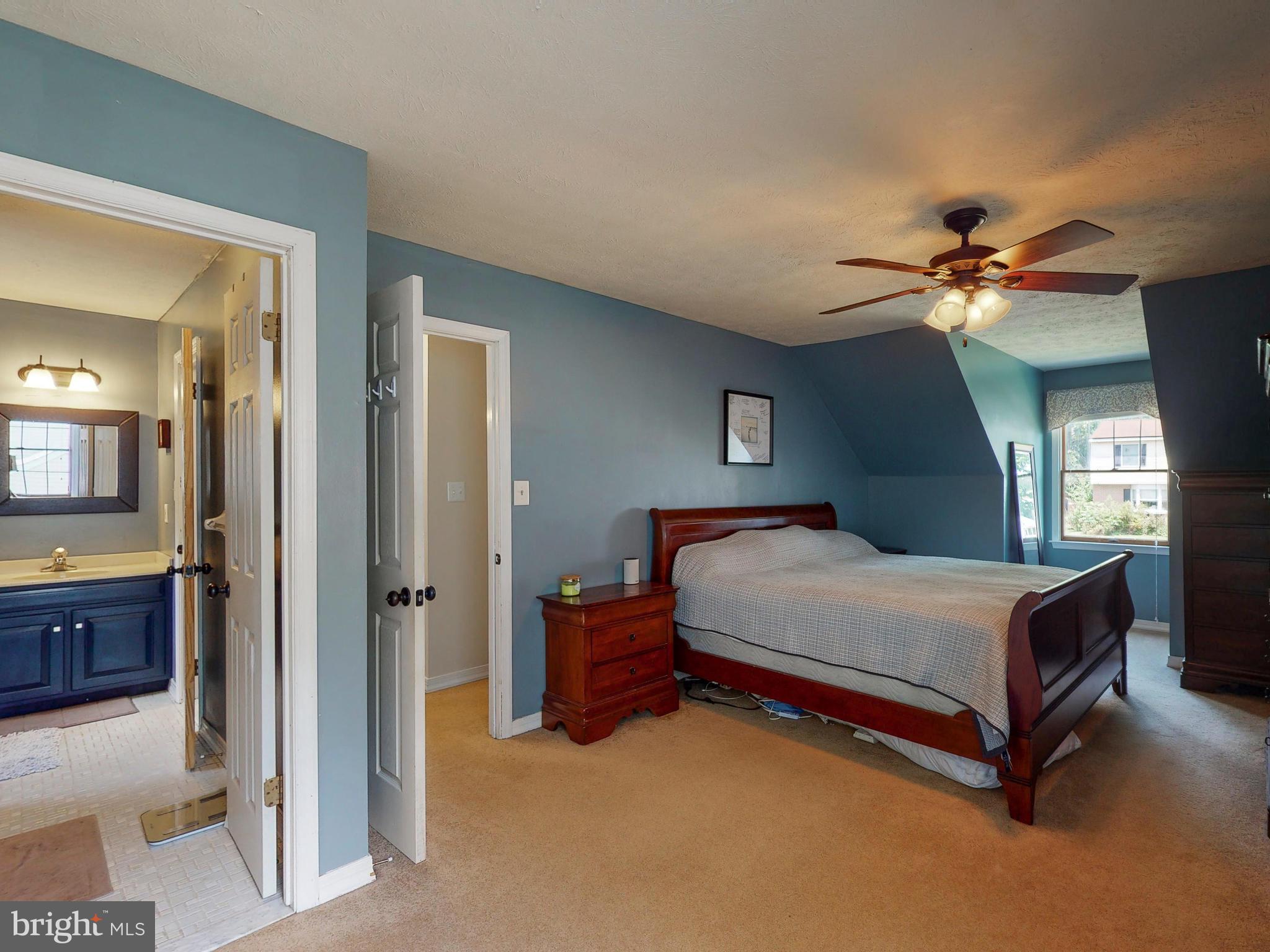 2722 Parallel Path Abingdon, MD 21009 - Photo 20 of 37 Upper Level