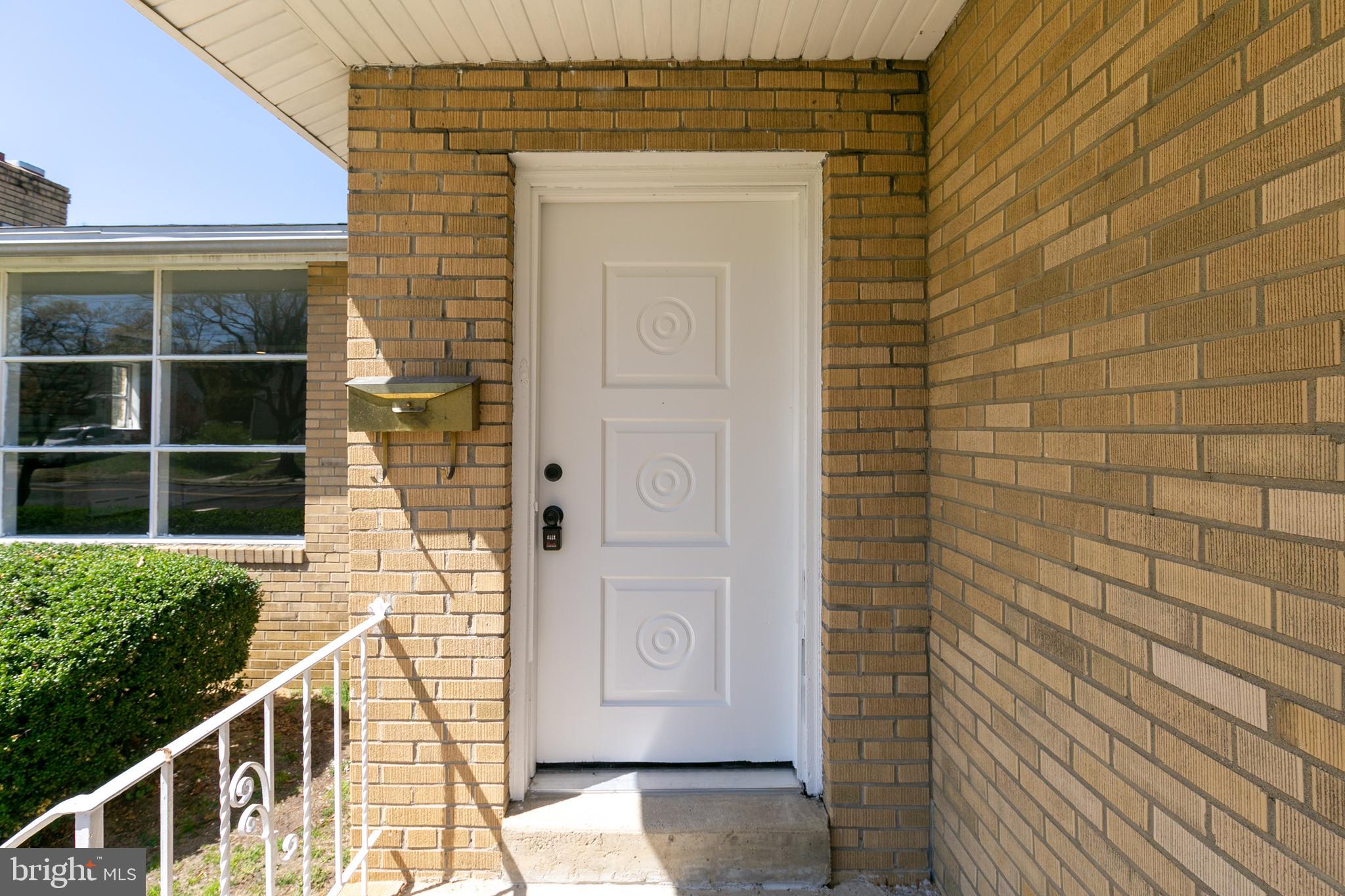 428 Warwick Road Lawnside, NJ 08045 - Photo 4 of 26 Front entrance