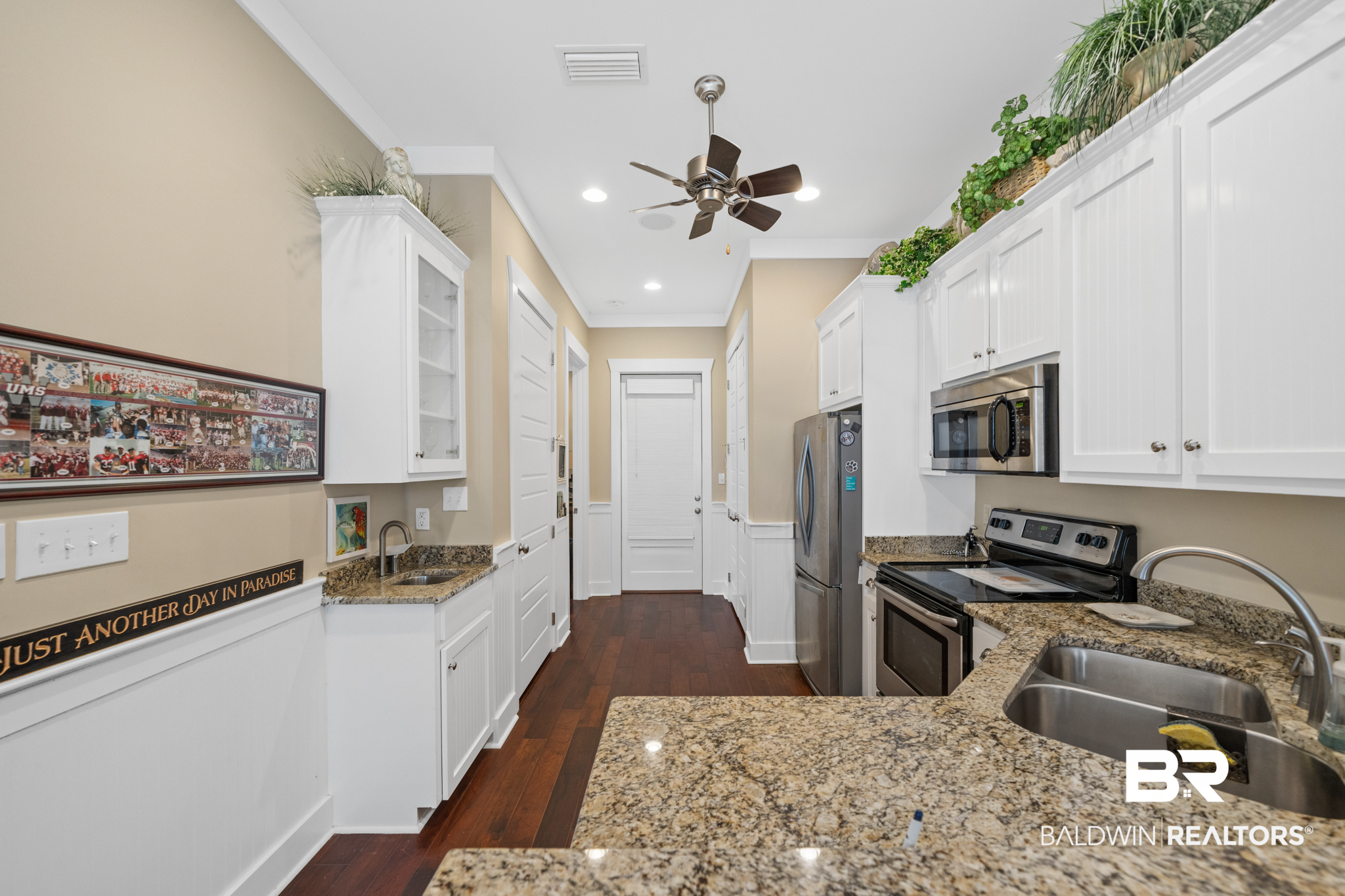 25773 Canal Road, Unit 42 Orange Beach, AL 36561 - Photo 9 of 33 Kitchen
