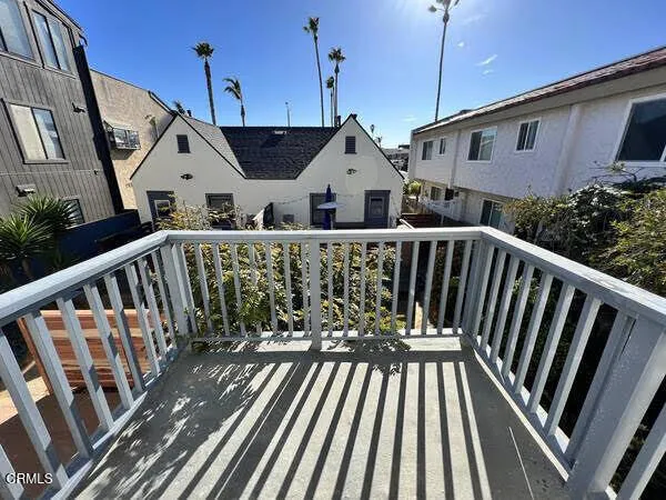 $2,545 | 2053 Pierpont Boulevard, Unit C, Ventura, CA 93001