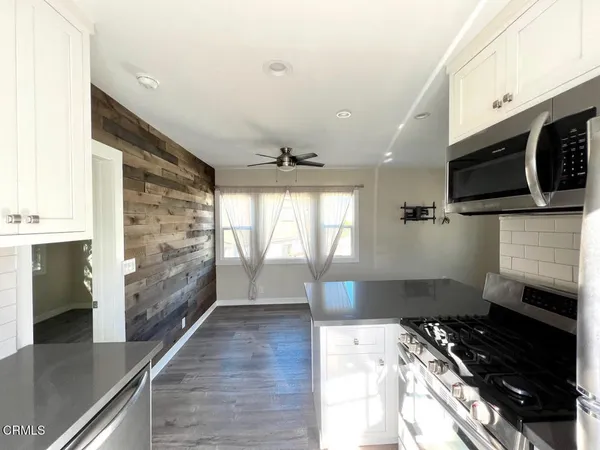 $2,545 | 2053 Pierpont Boulevard, Unit C, Ventura, CA 93001