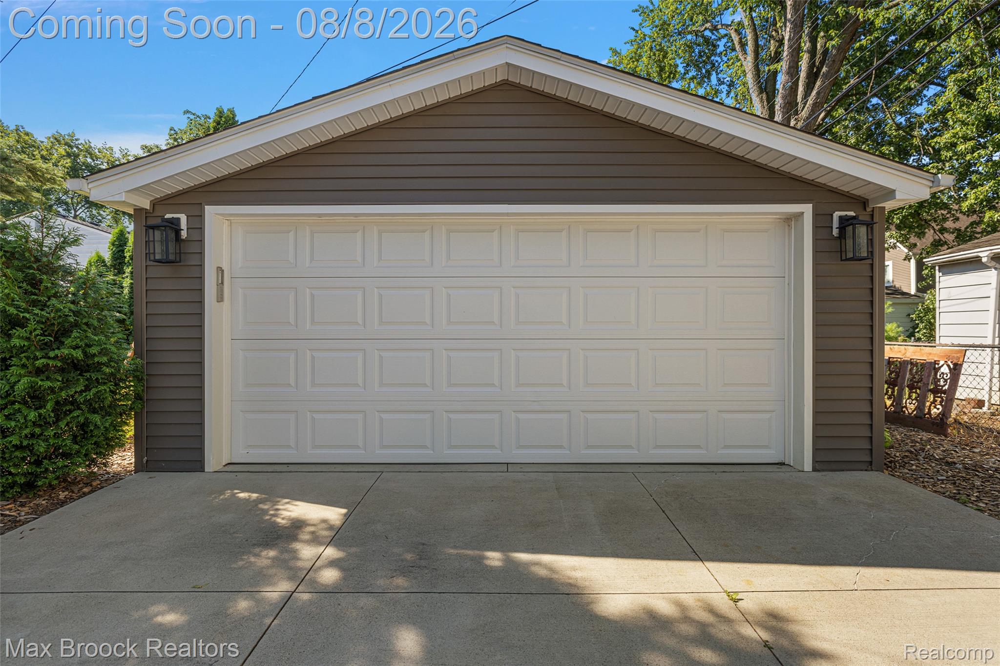 3695 Wakefield Road Berkley, MI 48072 - Photo 46 of 56 Newer Garage with new Driveway & Foundation