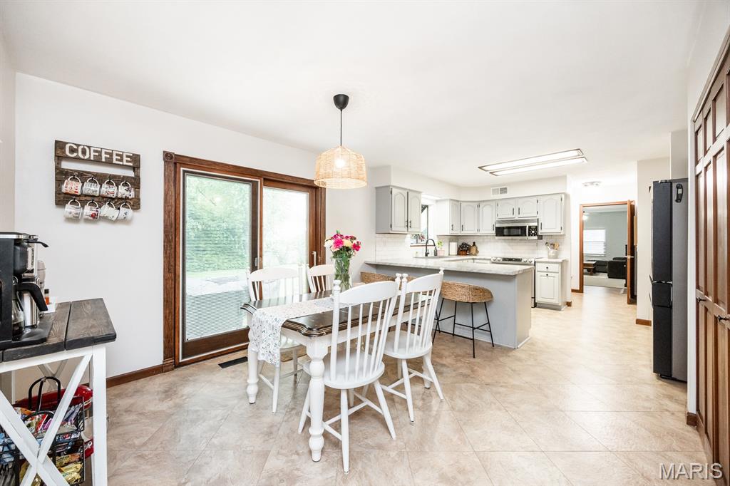 1213 Applewhite Road O'Fallon, IL 62269 - Photo 8 of 37