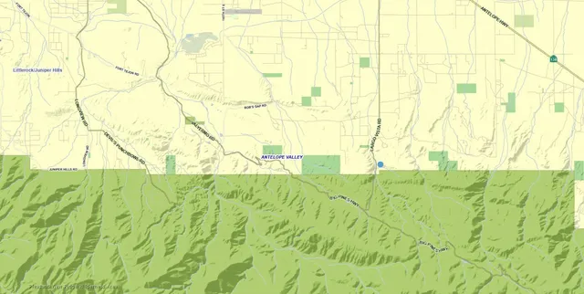 a view of yard with seating area