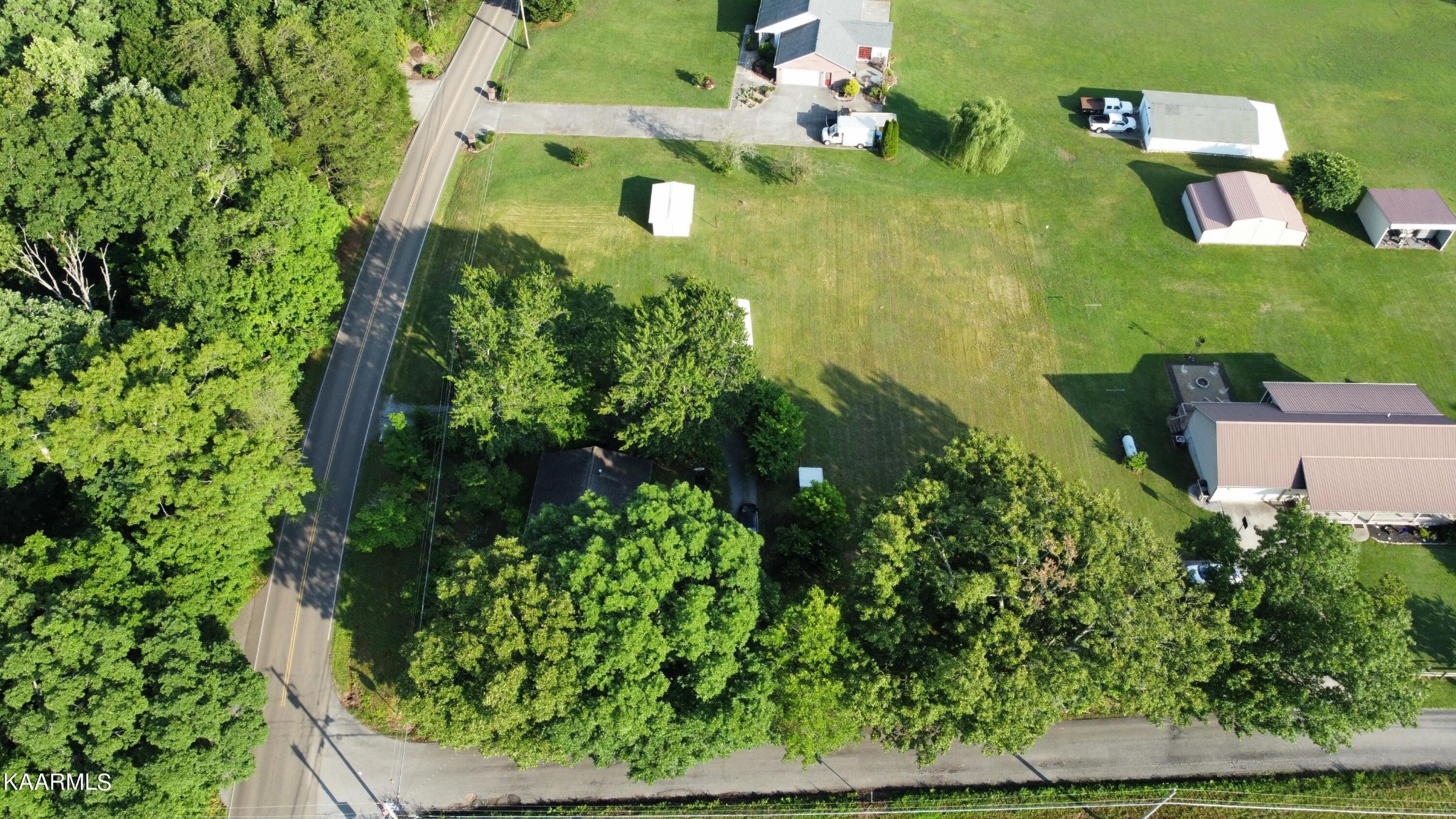 2002 Little Best Road Maryville, TN 37803 - Photo 8 of 13 Gallery Image 8