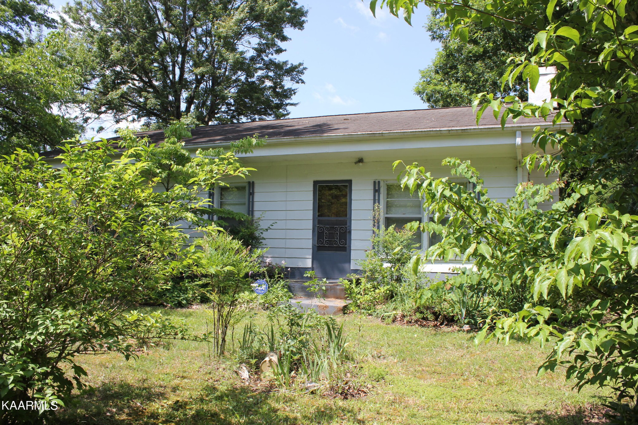 2002 Little Best Road Maryville, TN 37803 - Photo 9 of 13 Gallery Image 9