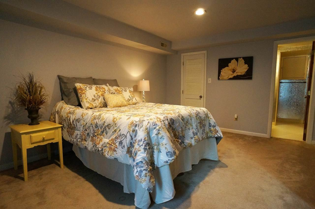 5803 Mapleridge Road Raleigh, NC 27609 - Photo 17 of 23 Photo 17