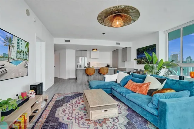 $5,200 | 1900 North Bayshore Drive, Unit 3718, Miami, FL 33132