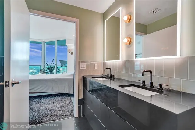 $5,200 | 1900 North Bayshore Drive, Unit 3718, Miami, FL 33132