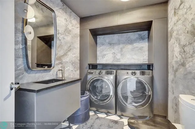 $5,200 | 1900 North Bayshore Drive, Unit 3718, Miami, FL 33132