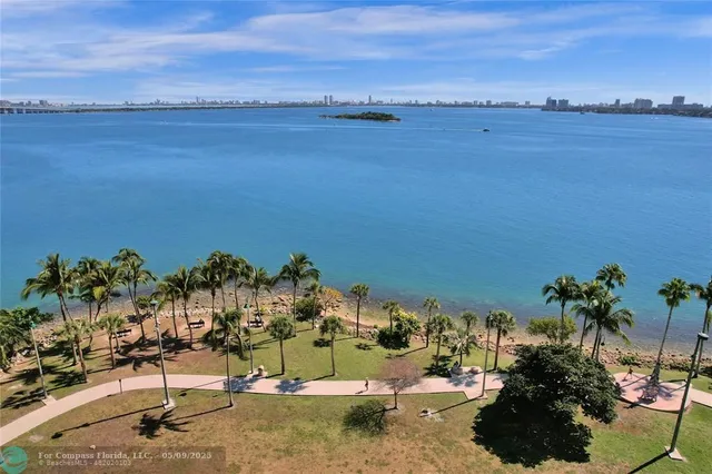 $5,200 | 1900 North Bayshore Drive, Unit 3718, Miami, FL 33132
