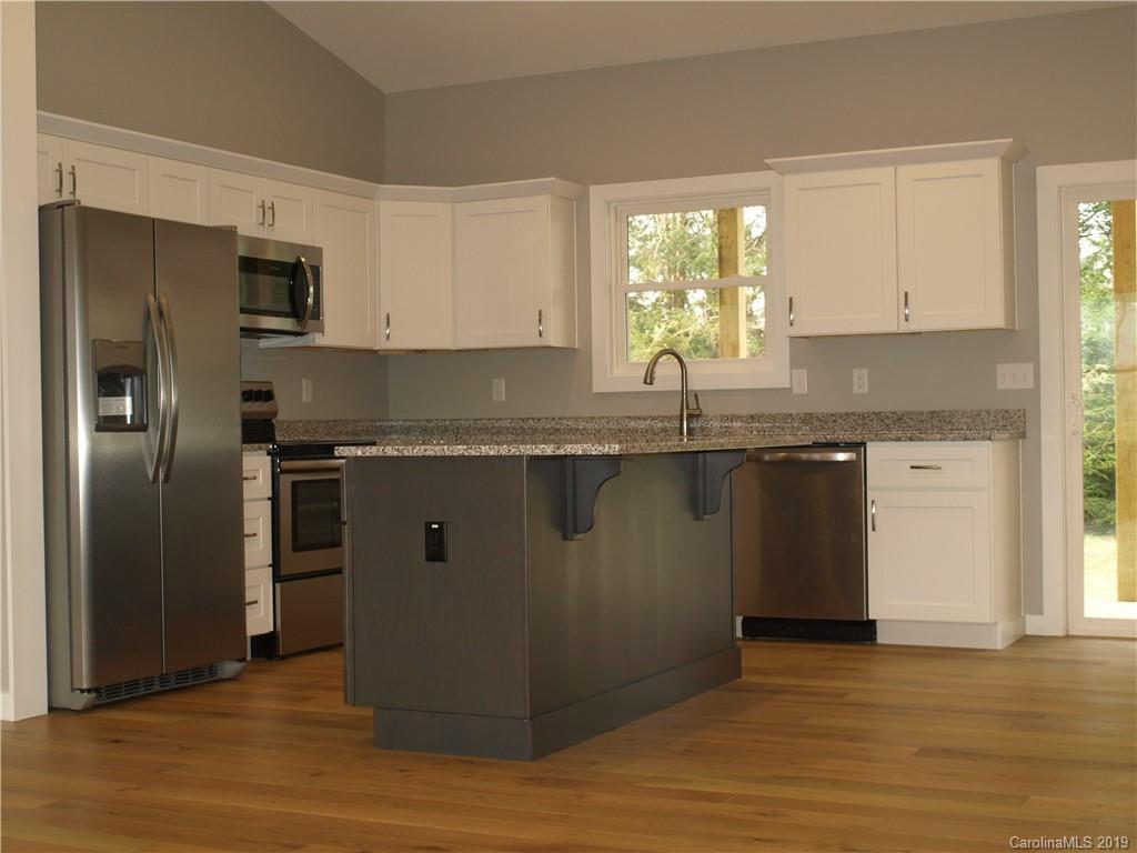 198 Ingram Loop Clyde, NC 28721 - Photo 9 of 26