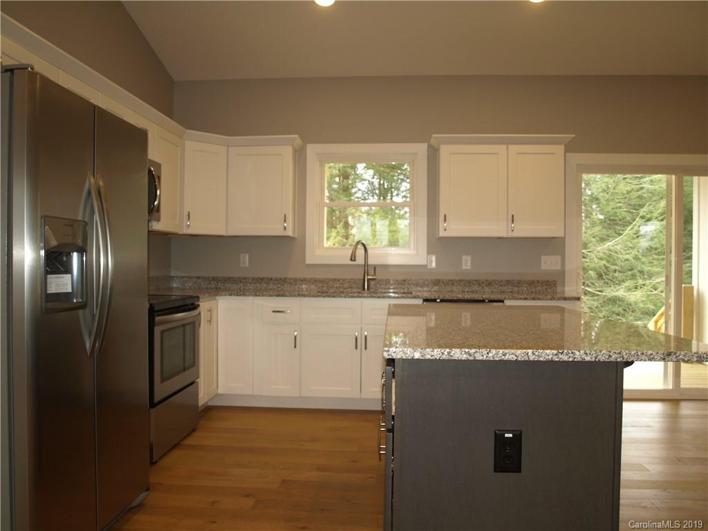 198 Ingram Loop Clyde, NC 28721 - Photo 10 of 26