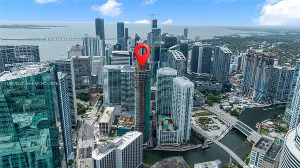 $1,100,000 | 77 Southeast 5th Street, Unit 2914, Miami, FL 33131
