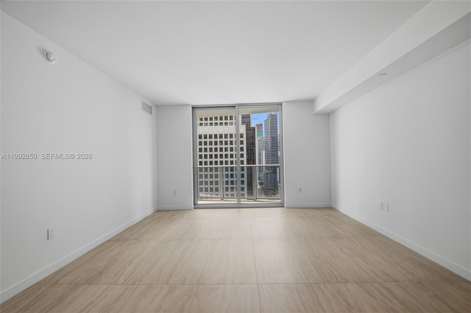 77 Southeast 5th Street, Unit 2914 Miami, FL 33131 - Photo 19 of 59