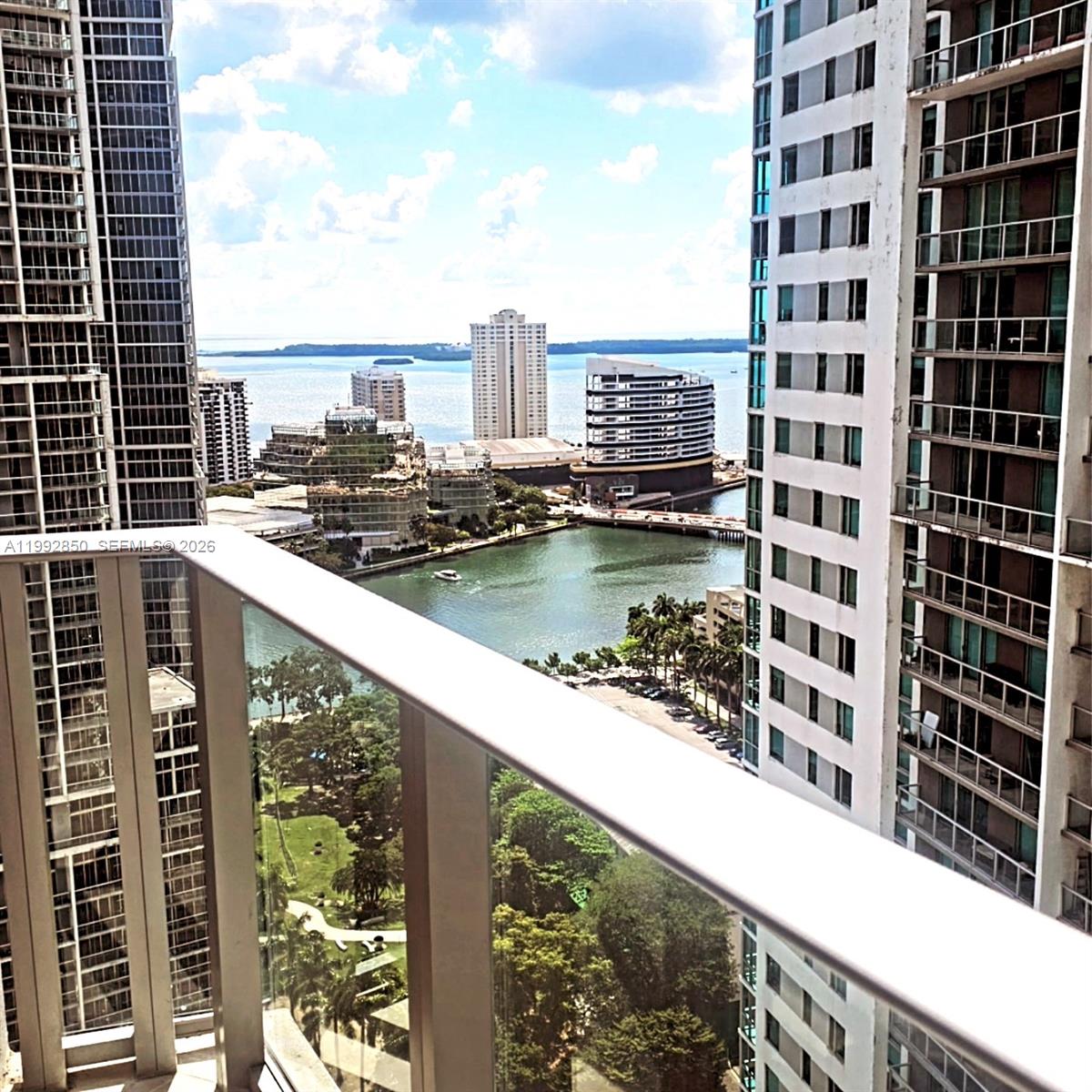 77 Southeast 5th Street, Unit 2914 Miami, FL 33131 - Photo 26 of 59