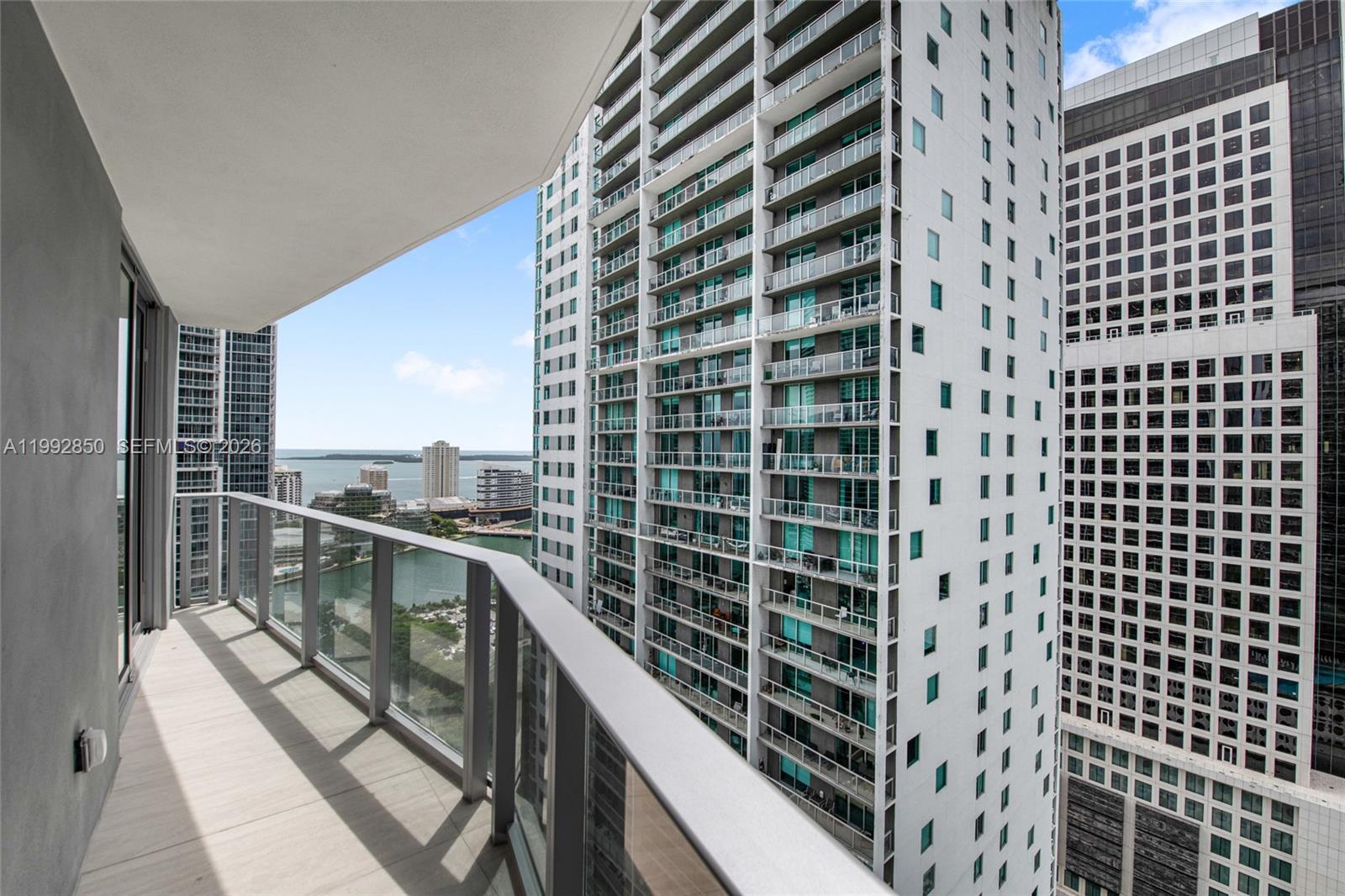 77 Southeast 5th Street, Unit 2914 Miami, FL 33131 - Photo 27 of 59