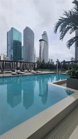 $1,100,000 | 77 Southeast 5th Street, Unit 2914, Miami, FL 33131