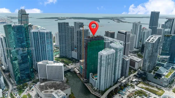 $1,100,000 | 77 Southeast 5th Street, Unit 2914, Miami, FL 33131
