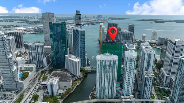 $1,100,000 | 77 Southeast 5th Street, Unit 2914, Miami, FL 33131