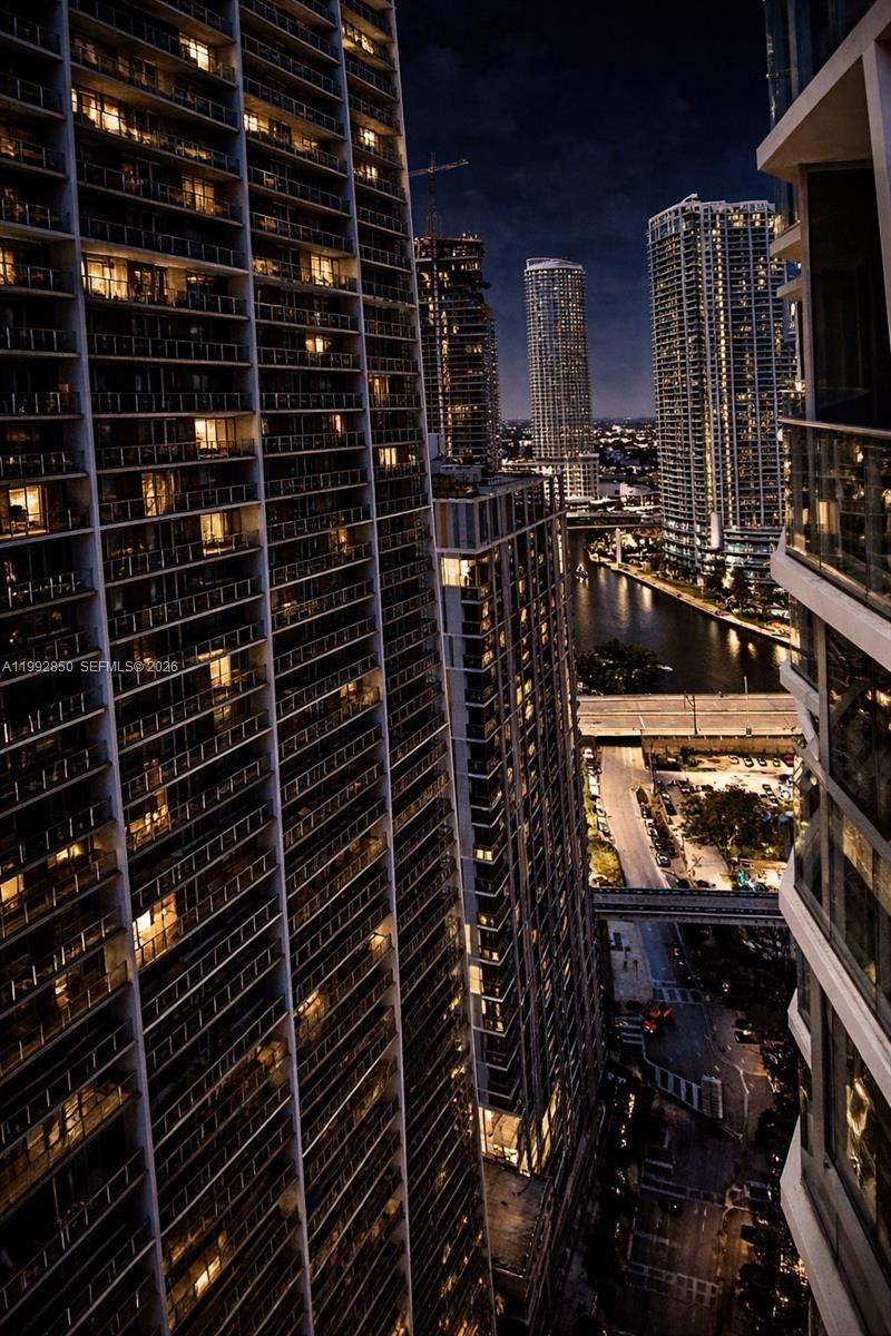 77 Southeast 5th Street, Unit 2914 Miami, FL 33131 - Photo 54 of 59