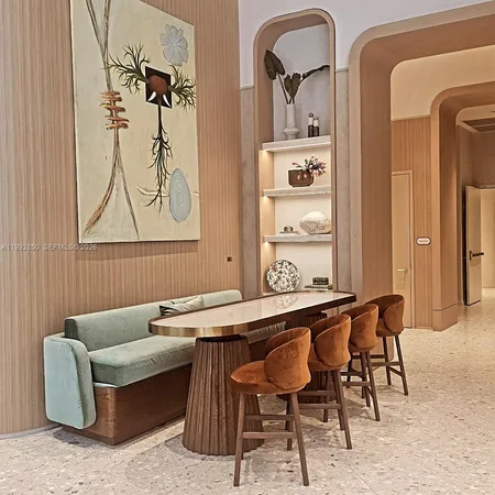 $1,100,000 | 77 Southeast 5th Street, Unit 2914, Miami, FL 33131