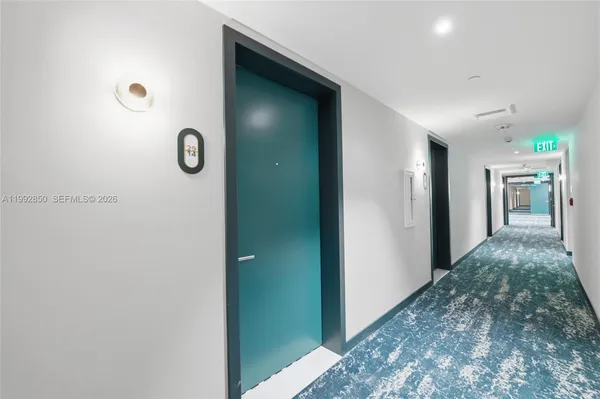 $1,100,000 | 77 Southeast 5th Street, Unit 2914, Miami, FL 33131