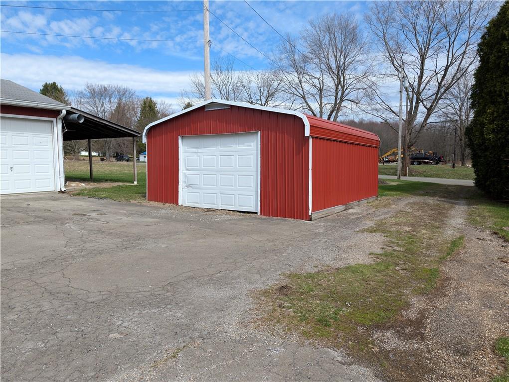820 Greenville Road Mercer, PA 16137 - Photo 4 of 48