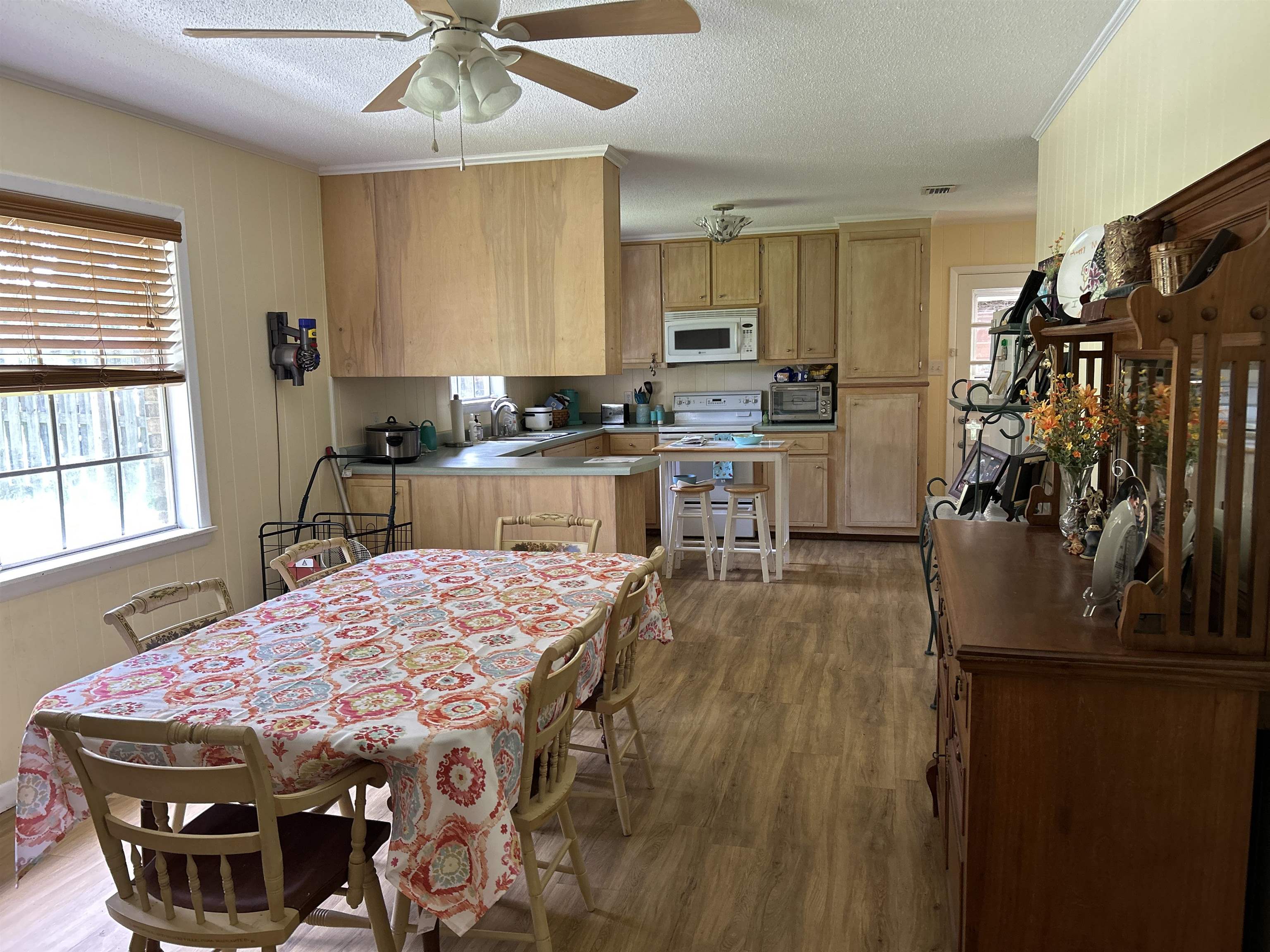 45718 Red Hill Road Bay Minette, AL 36507 - Photo 5 of 13 Den/Dining Room/Kitchen