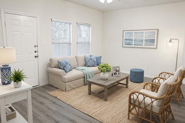 802 South 5th Street, Unit 1 Bonham, TX 75418 - Photo 3 of 25 Living room
