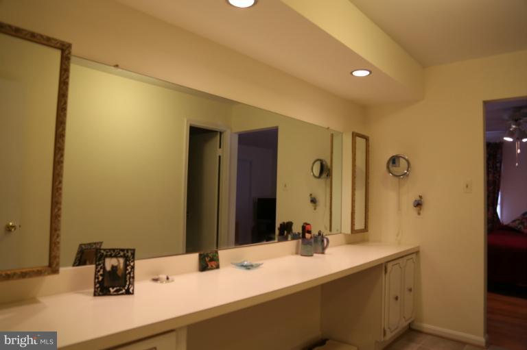9102 Jones Mill Road Chevy Chase, MD 20815 - Photo 18 of 30 Bath