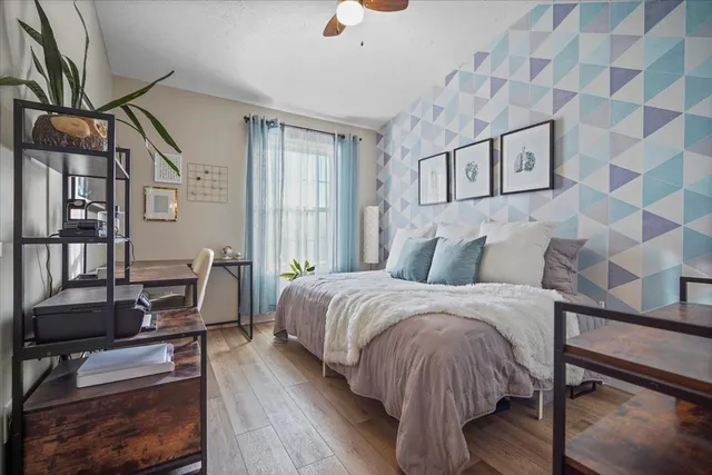 $215,000 | 2719 Arrowhead Drive, Bloomington, IL 61704