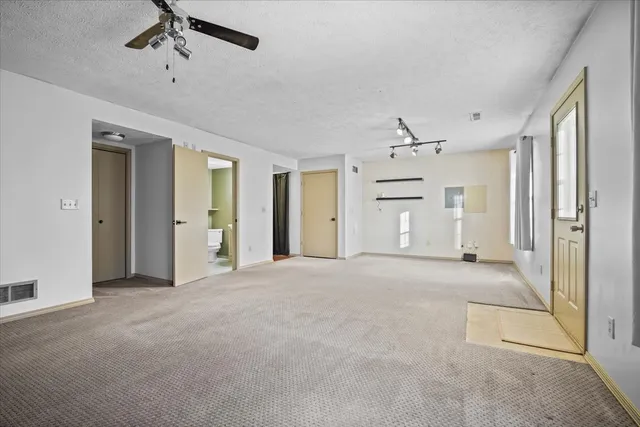 $215,000 | 2719 Arrowhead Drive, Bloomington, IL 61704