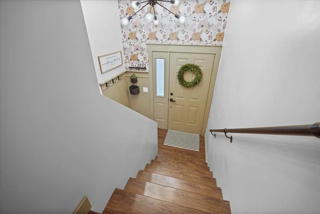 $215,000 | 2719 Arrowhead Drive, Bloomington, IL 61704