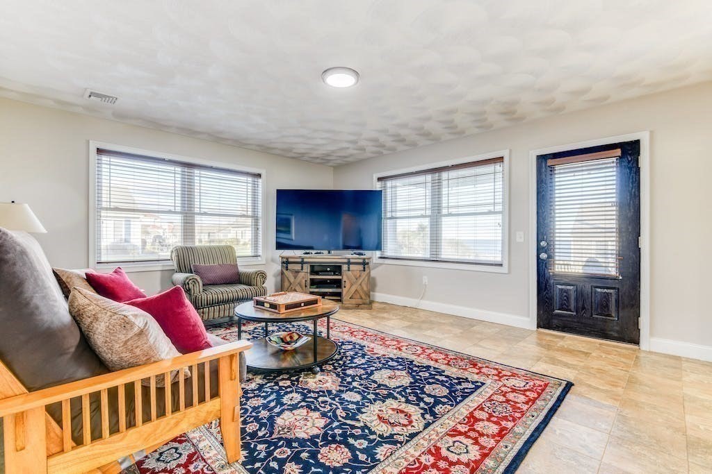 42 Pocono Road Narragansett, RI 02882 - Photo 29 of 38 Gallery Image 29