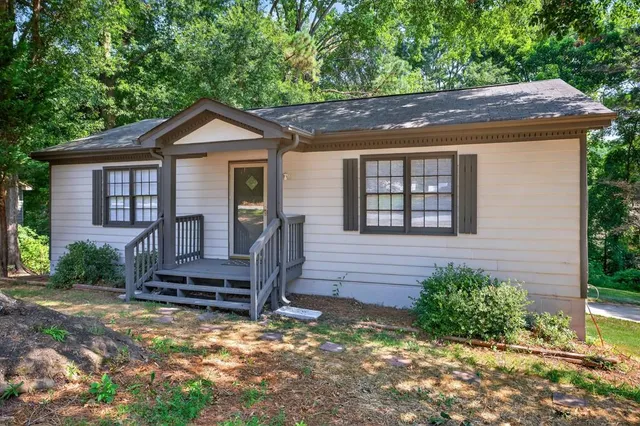 $279,900 | 143 Elrod Avenue, Jefferson, GA 30549