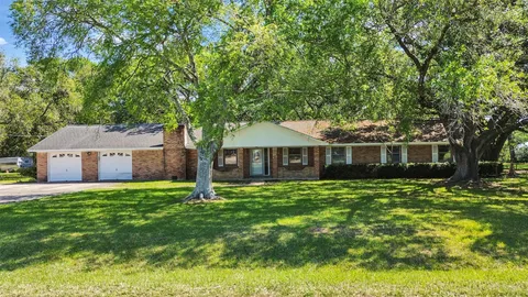 $425,000 | 3413 County Road 326, Alvin, TX 77511