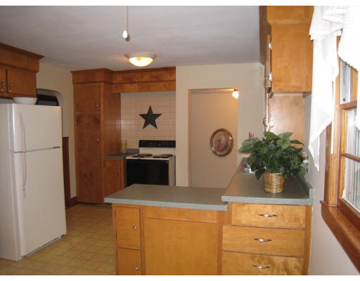 19 Swain Road Chelmsford, MA 01863 - Photo 12 of 30 Gallery Image 12