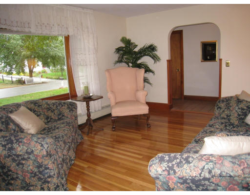 19 Swain Road Chelmsford, MA 01863 - Photo 21 of 30 Gallery Image 21