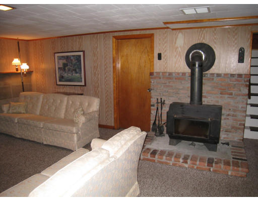 19 Swain Road Chelmsford, MA 01863 - Photo 22 of 30 Gallery Image 22