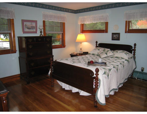 19 Swain Road Chelmsford, MA 01863 - Photo 5 of 30 Gallery Image 5