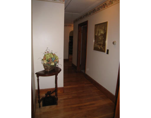 19 Swain Road Chelmsford, MA 01863 - Photo 6 of 30 Gallery Image 6