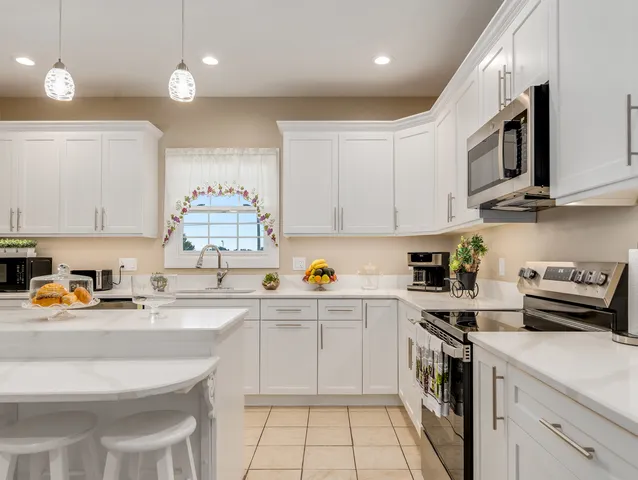 $455,900 | 101 Bell Court, Oswego, IL 60543