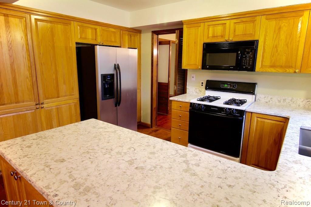 3126 Tamarron Drive Rochester Hills, MI 48309 - Photo 14 of 44