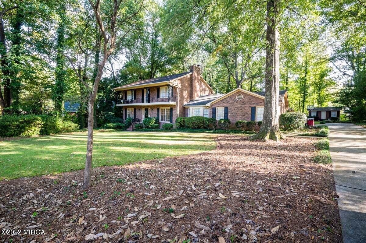 4712 Oxford Road Macon, GA 31210 - Photo 1 of 49 DSC_0856