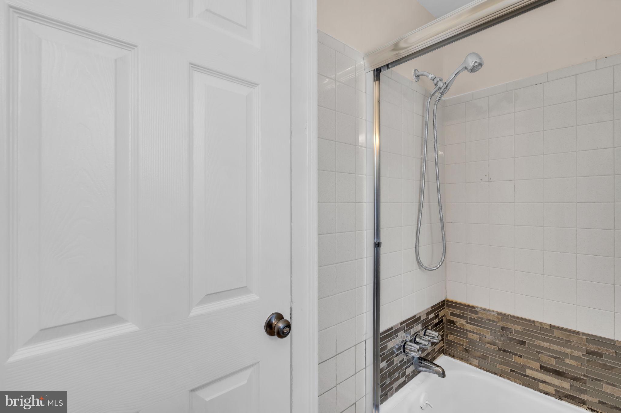 1095 Trent Road Camden, NJ 08104 - Photo 24 of 31